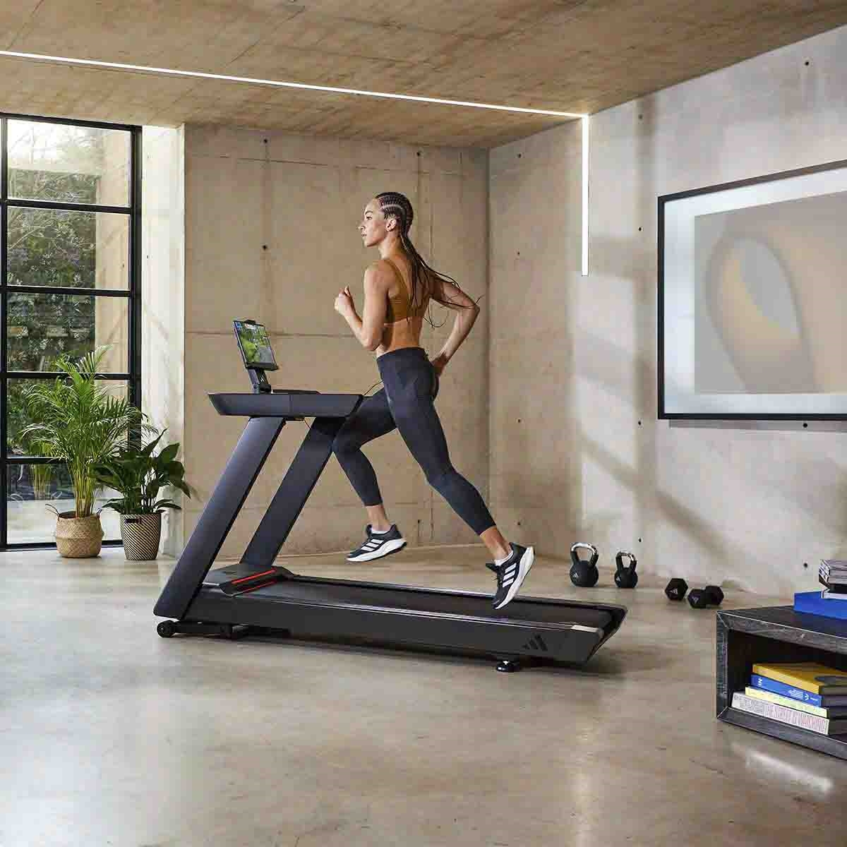 Adidas T-23 tredemølle til seriøse løpere